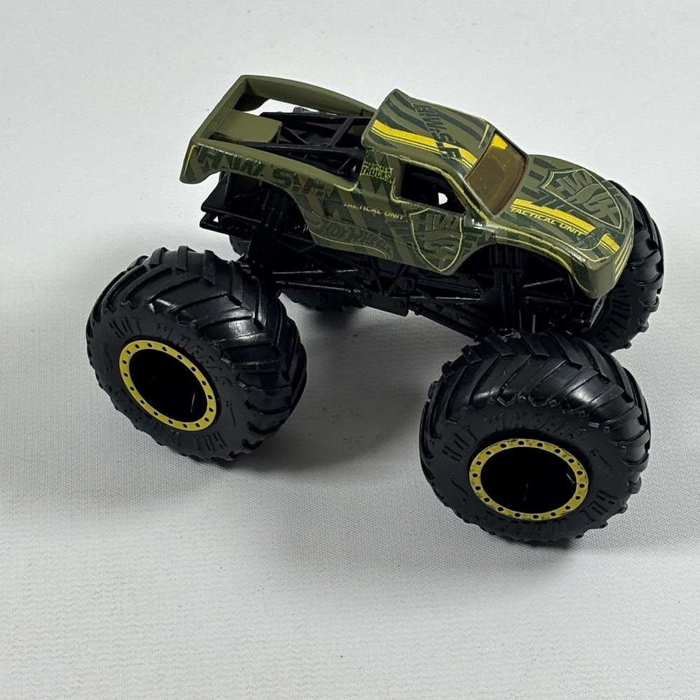 Hot Wheels Monster Jam HW Tactical Unit Green Camo 1:64 Diecast Truck HWSF